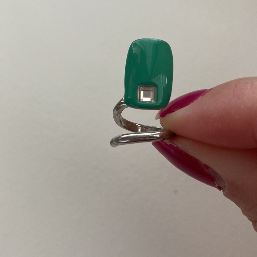 Pantone x Sephora Ring - Picture 2 of 4